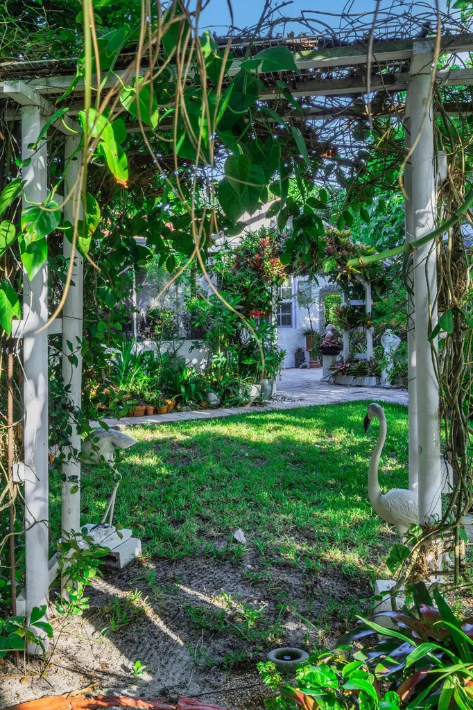 1900 SW 87th Avenue North Lauderdale FL 33068
