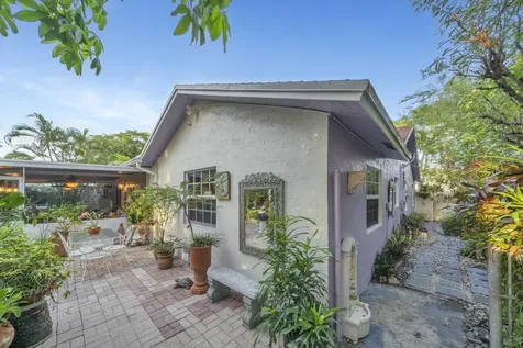 1900 SW 87th Avenue North Lauderdale FL 33068