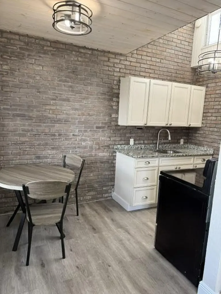 131 S Federal Highway Lake Worth Beach FL 33460