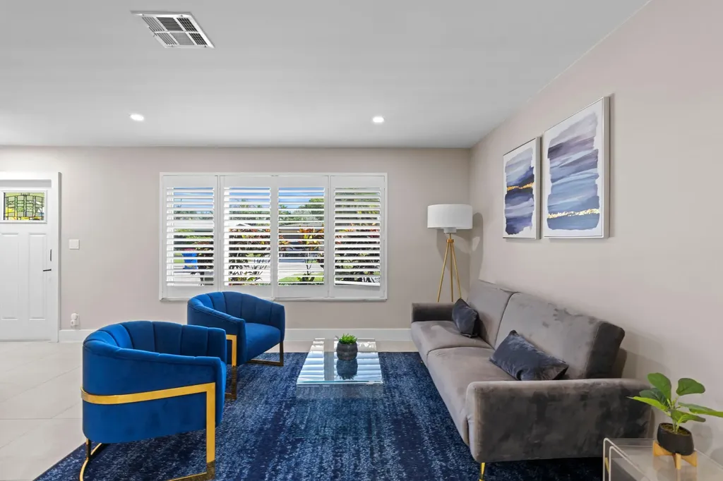300 SE 8th Court Pompano Beach FL 33060