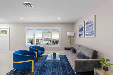 300 SE 8th Court Pompano Beach FL 33060
