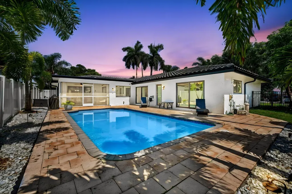 5570 NE 26th Avenue Fort Lauderdale FL 33308
