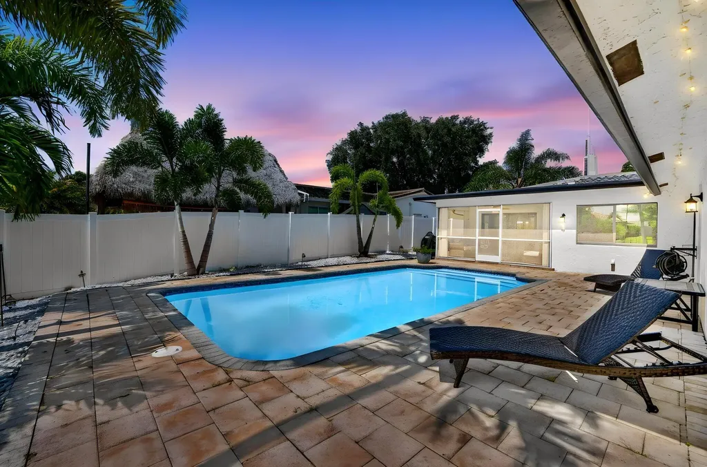 5570 NE 26th Avenue Fort Lauderdale FL 33308