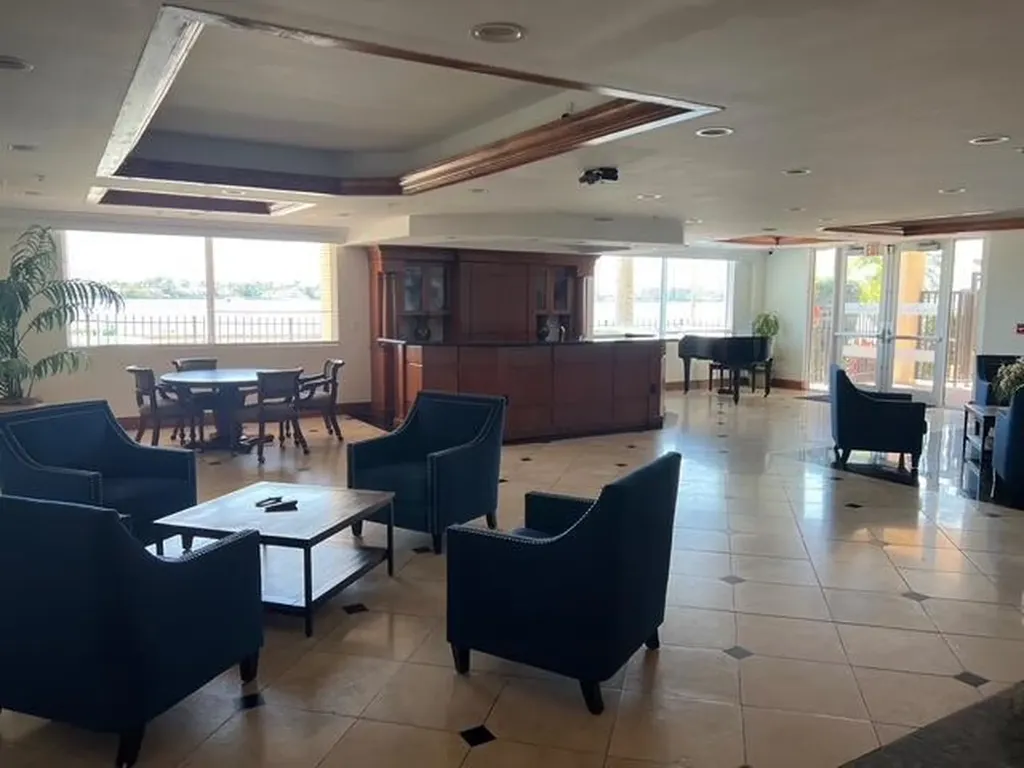 1805 N Flagler Drive West Palm Beach FL 33407