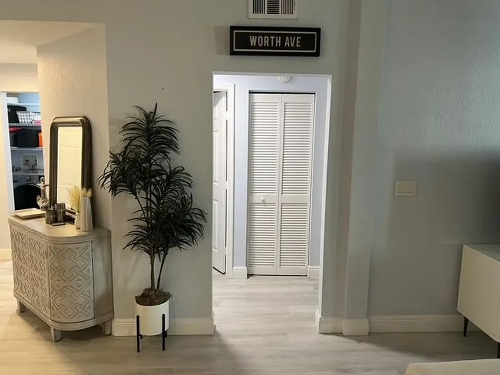 1805 N Flagler Drive West Palm Beach FL 33407