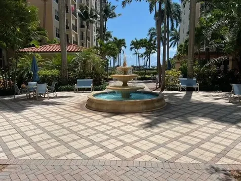 1805 N Flagler Drive West Palm Beach FL 33407