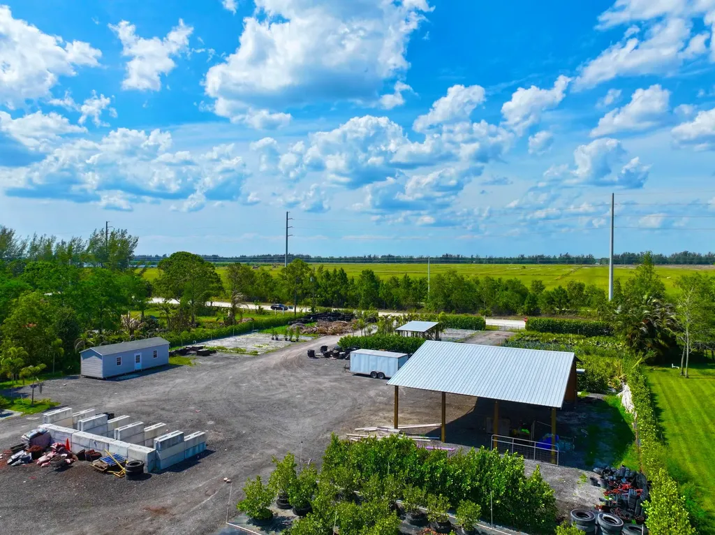 17455 49th Street N The Acreage FL 33470