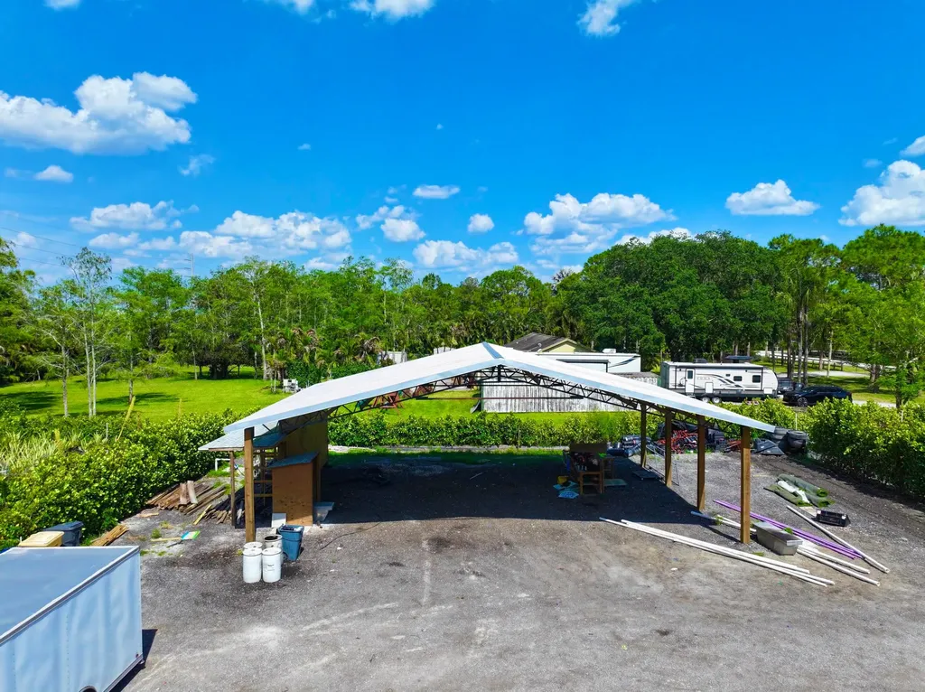 17455 49th Street N The Acreage FL 33470