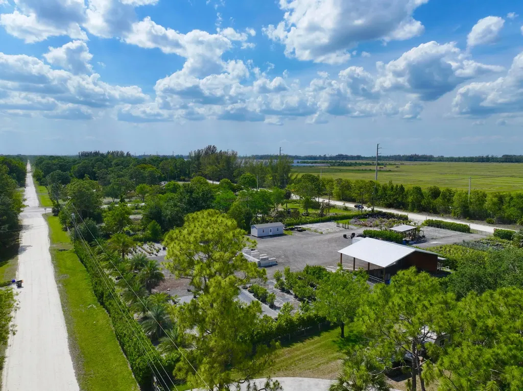 17455 49th Street N The Acreage FL 33470