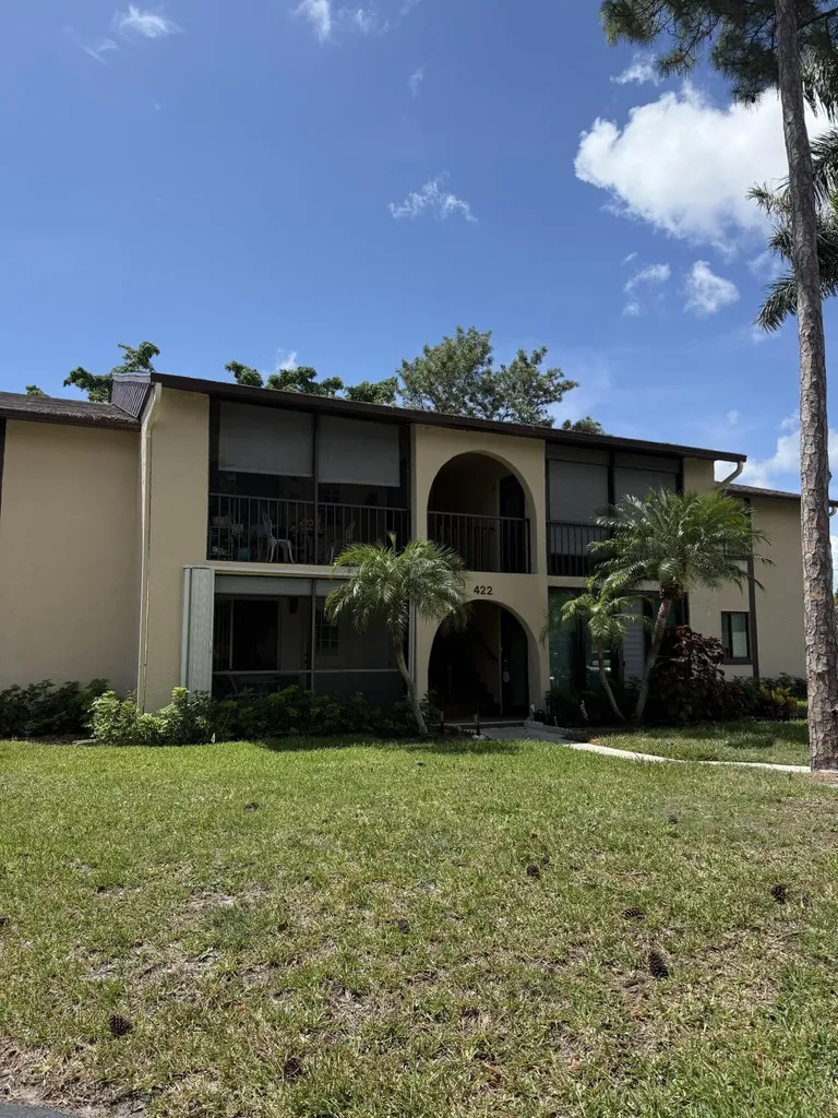 422 Pine Glen Lane Greenacres FL 33463