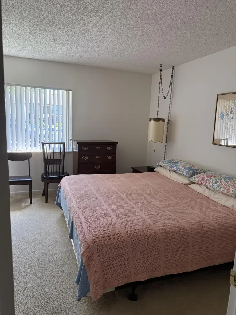 422 Pine Glen Lane Greenacres FL 33463