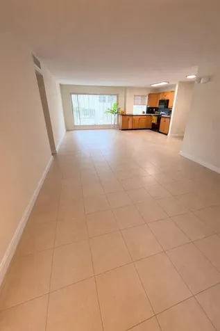 7910 Taft Street Pembroke Pines FL 33024