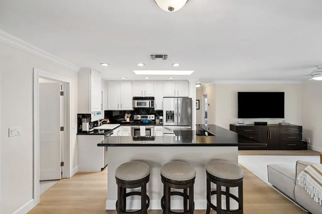 774 SW 7th Street Boca Raton FL 33486