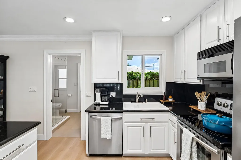 774 SW 7th Street Boca Raton FL 33486