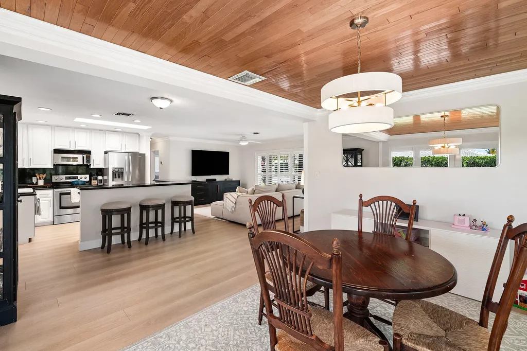 774 SW 7th Street Boca Raton FL 33486