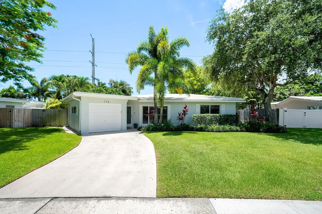 774 SW 7th Street Boca Raton FL 33486