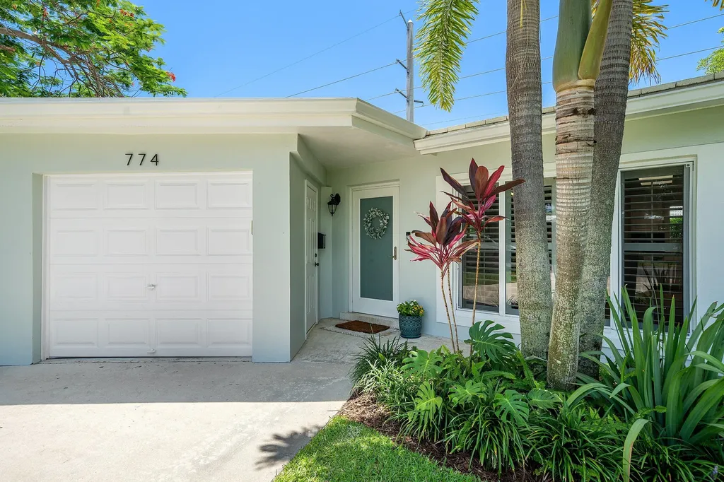 774 SW 7th Street Boca Raton FL 33486