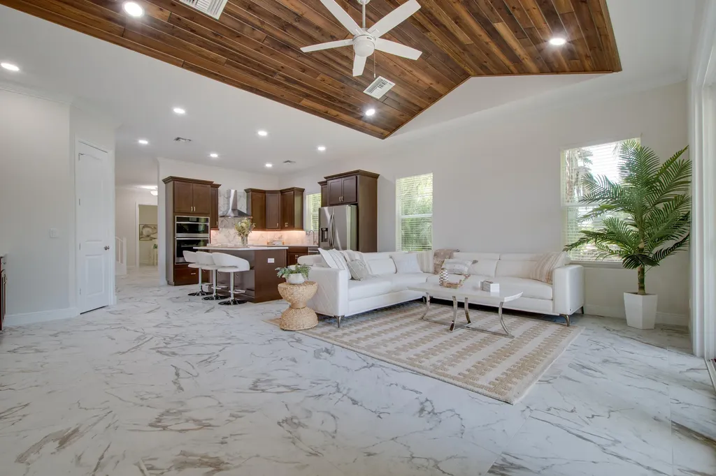 1805 Bridgepointe Circle Vero Beach FL 32967