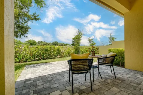 1805 Bridgepointe Circle Vero Beach FL 32967