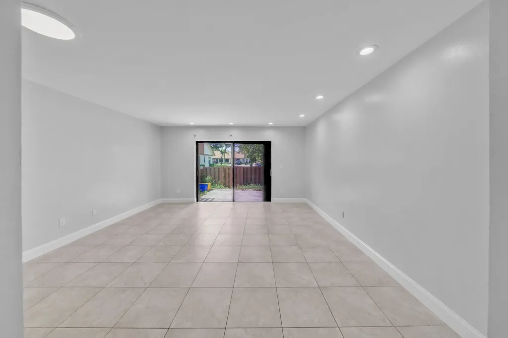 1030 Parkside Green Drive Greenacres FL 33415