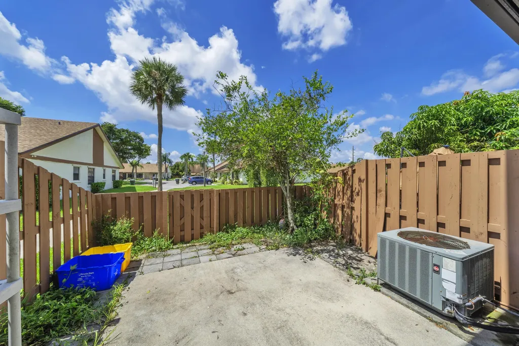 1030 Parkside Green Drive Greenacres FL 33415