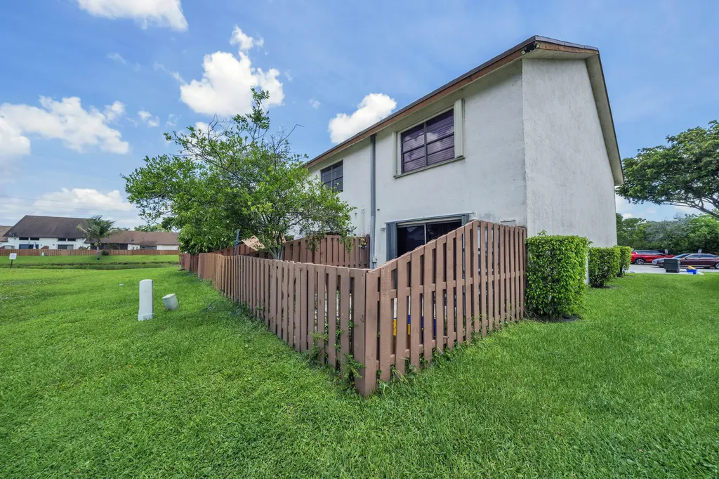 1030 Parkside Green Drive Greenacres FL 33415