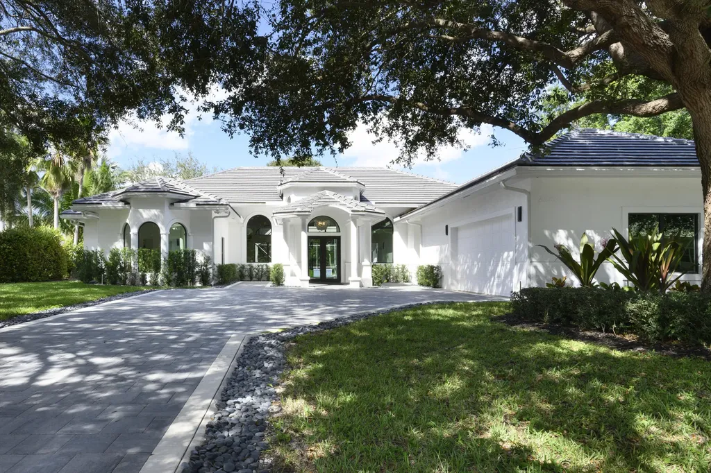 2557 Seminole Circle West Palm Beach FL 33409