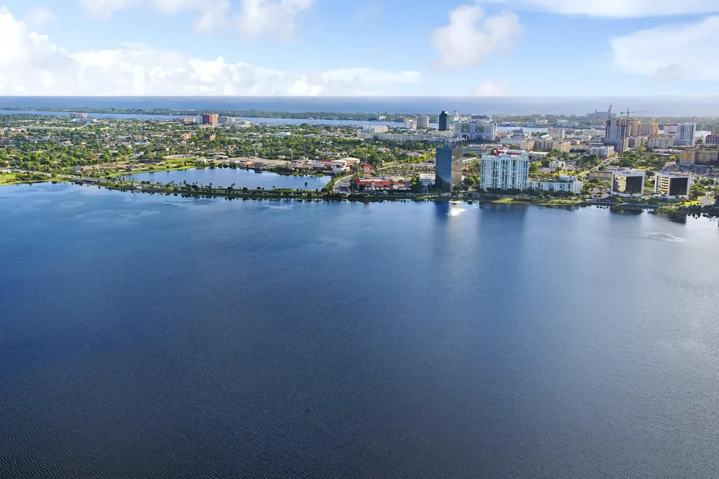 2557 Seminole Circle West Palm Beach FL 33409