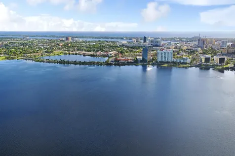 2557 Seminole Circle West Palm Beach FL 33409