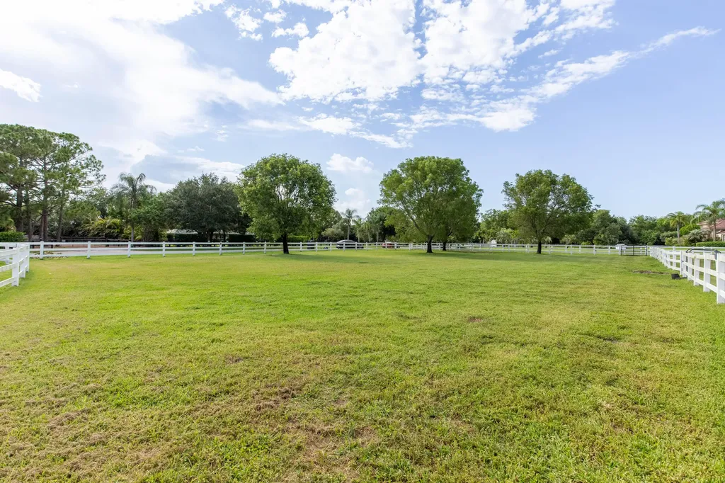 844 Arabian Drive Loxahatchee FL 33470