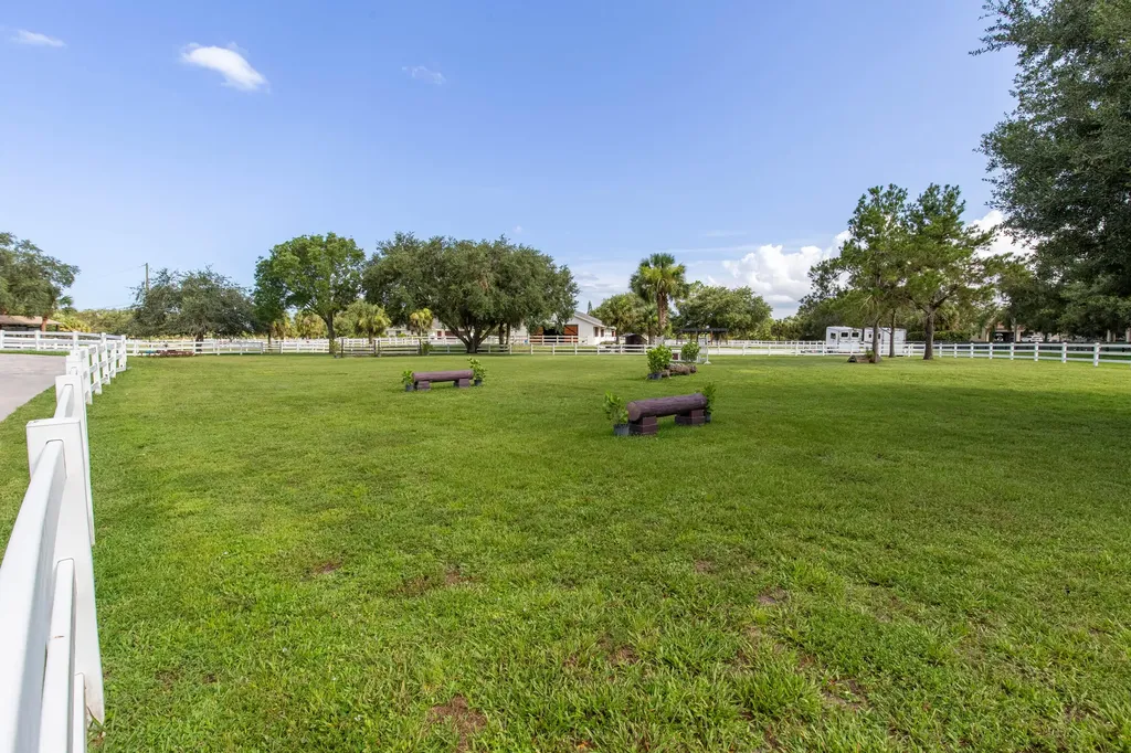 844 Arabian Drive Loxahatchee FL 33470