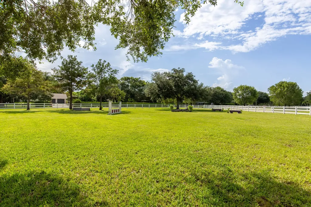 844 Arabian Drive Loxahatchee FL 33470