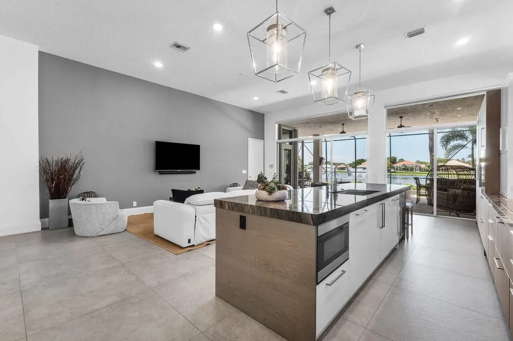 105 Island Cove Way Palm Beach Gardens FL 33418