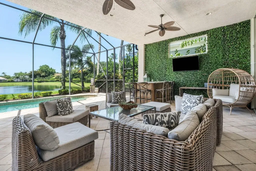 105 Island Cove Way Palm Beach Gardens FL 33418