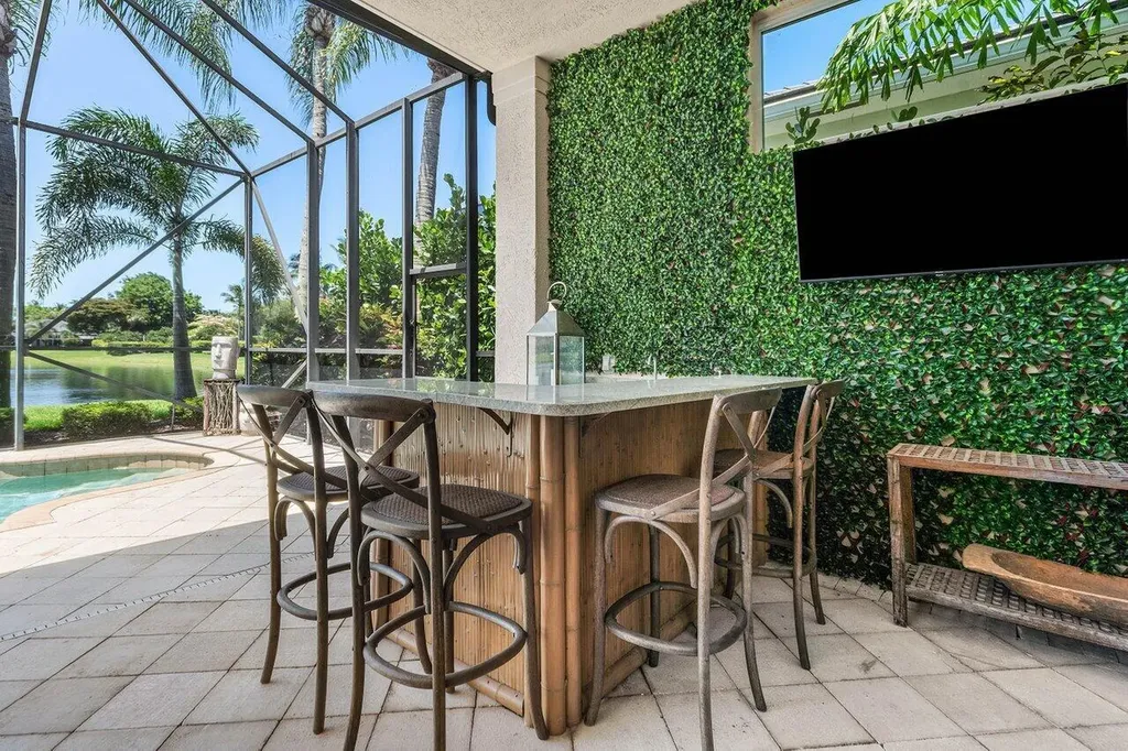105 Island Cove Way Palm Beach Gardens FL 33418