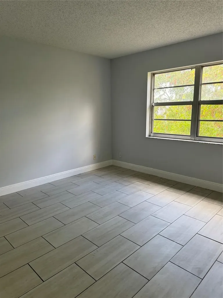 1100 NW 87th Avenue Coral Springs FL 33071