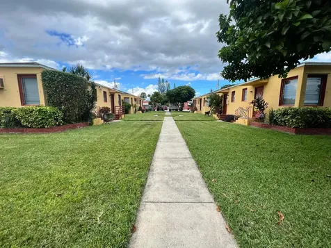 1739 Moffett Street Hollywood FL 33020