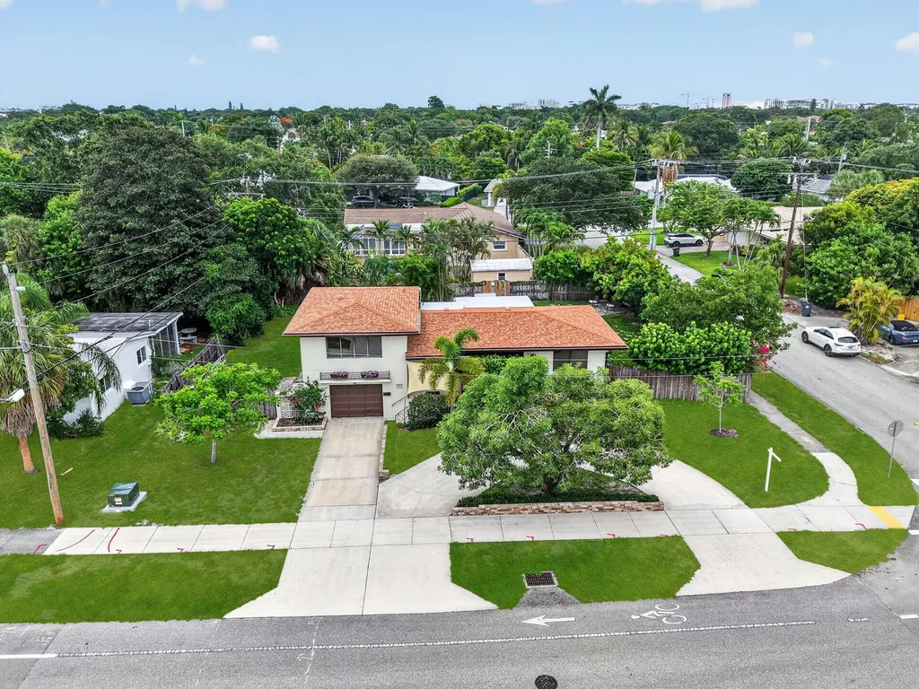 424 NW 12th Avenue Boca Raton FL 33486
