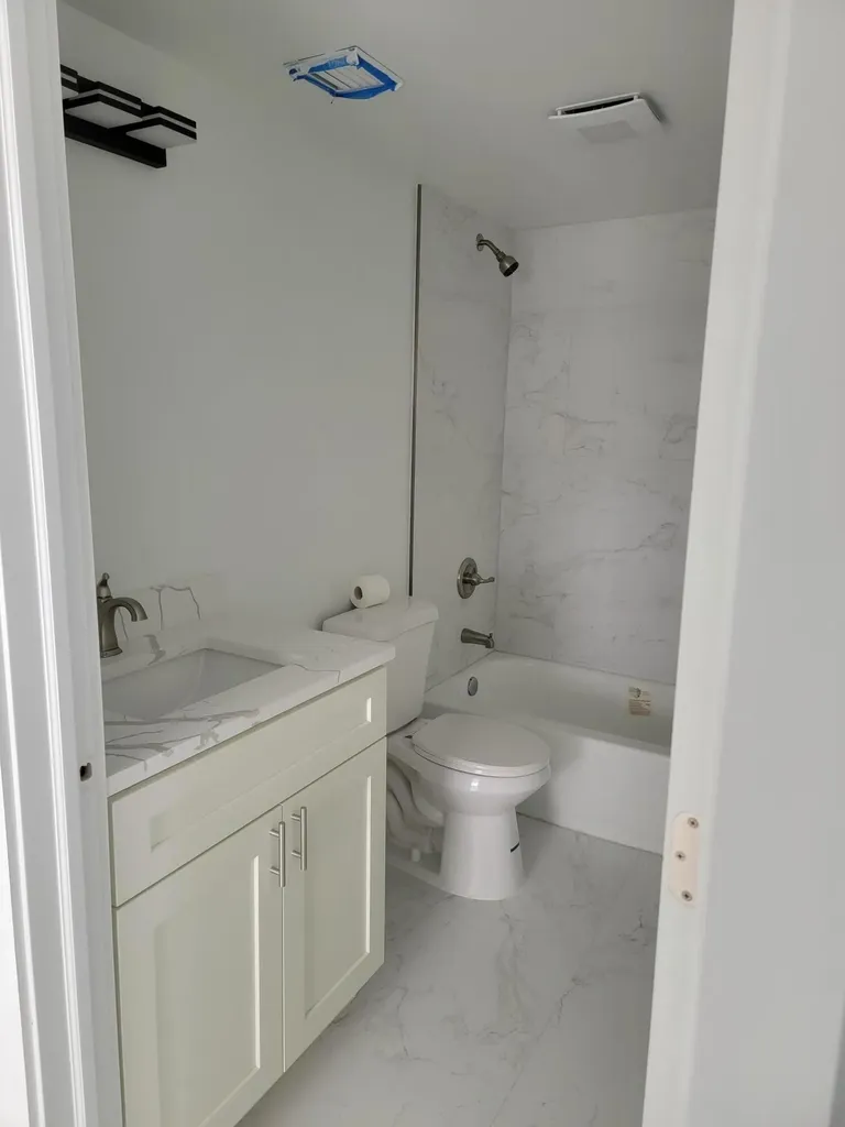 240 SW 7th Street Boca Raton FL 33432