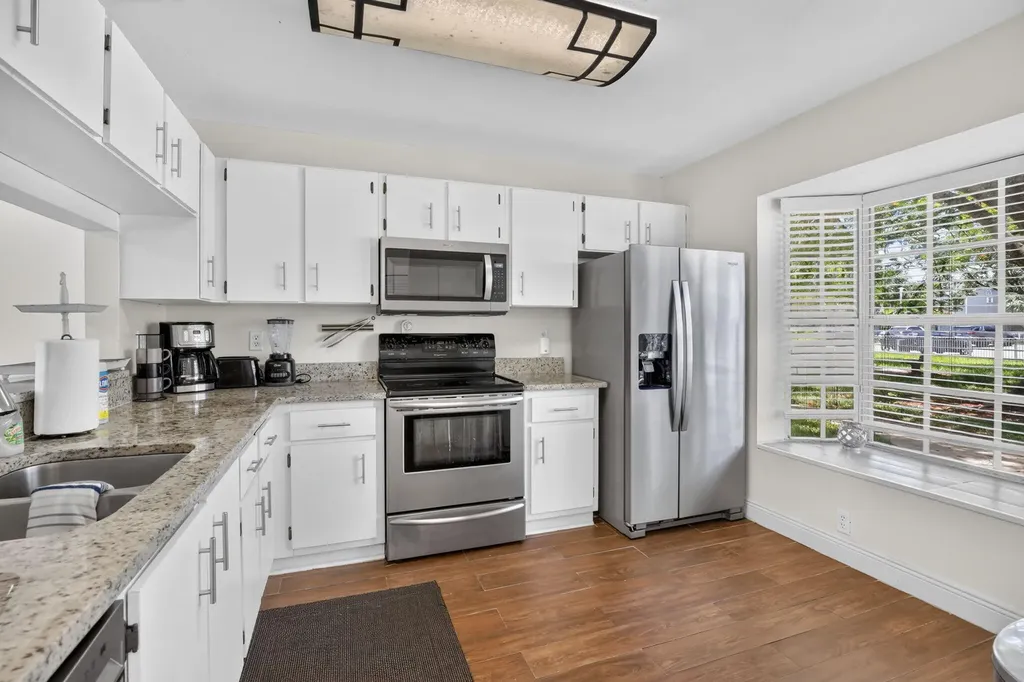 12175 NW 36th Place Sunrise FL 33323
