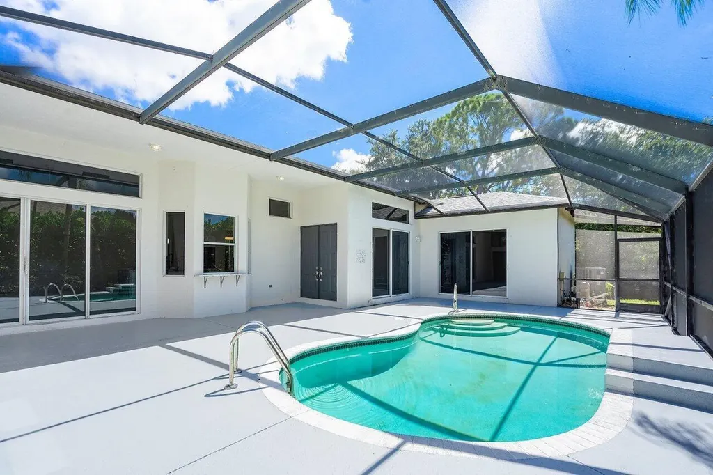 50 Lake Eden Drive Boynton Beach FL 33435