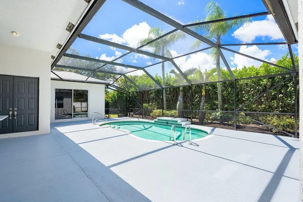 50 Lake Eden Drive Boynton Beach FL 33435