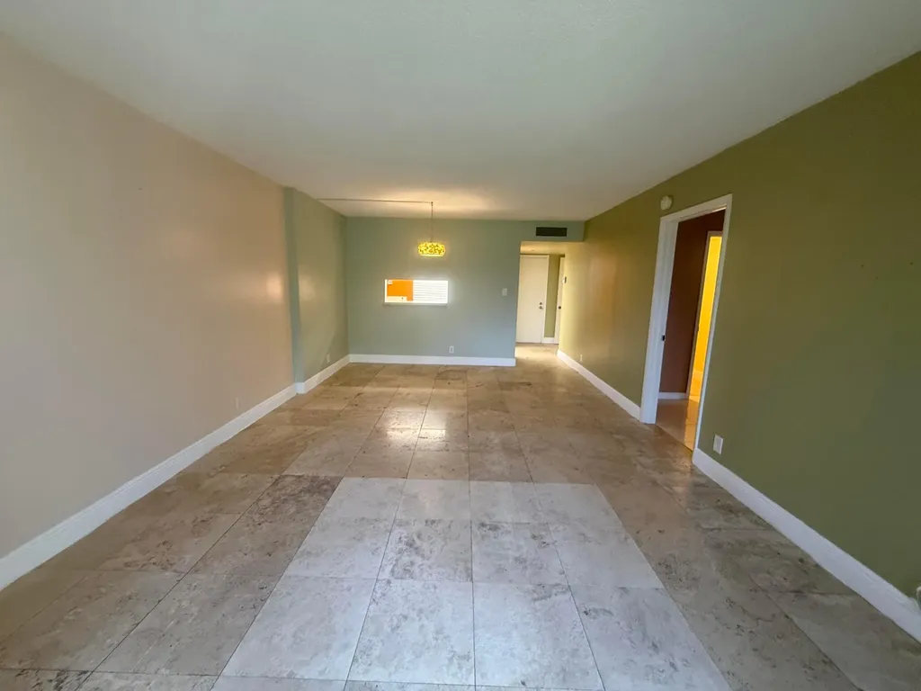3161 NW 47th Terrace Lauderdale Lakes FL 33319