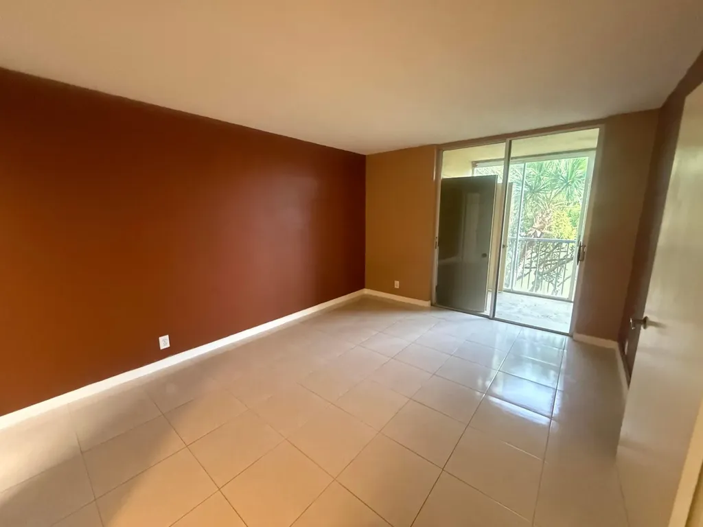 3161 NW 47th Terrace Lauderdale Lakes FL 33319