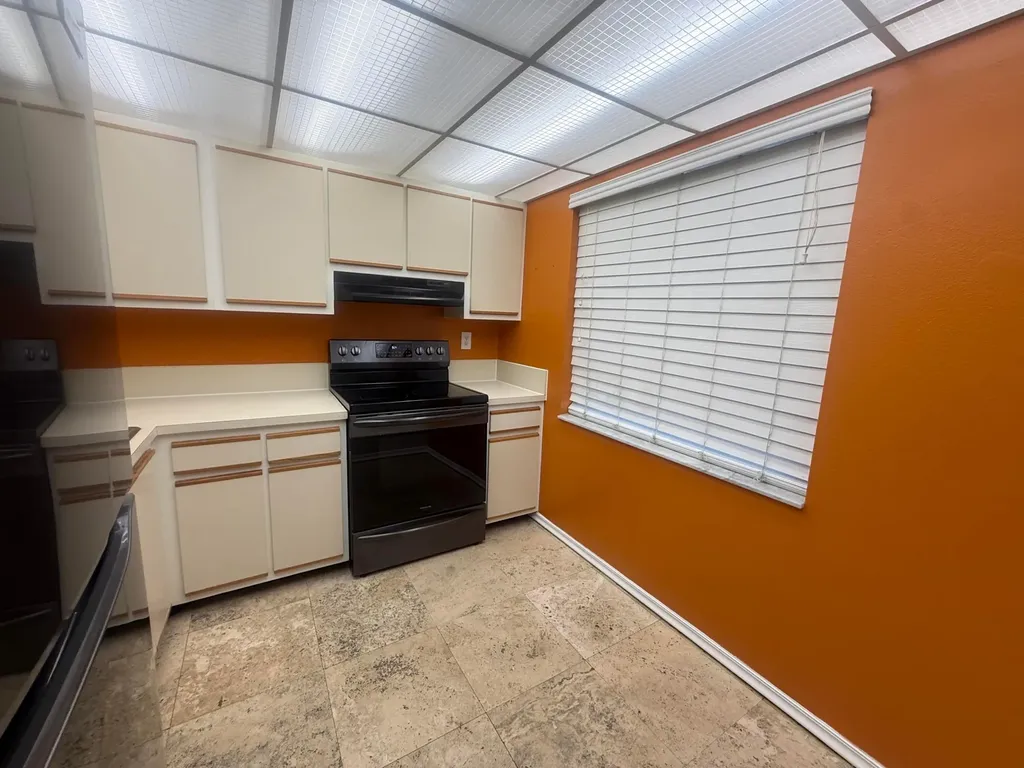 3161 NW 47th Terrace Lauderdale Lakes FL 33319