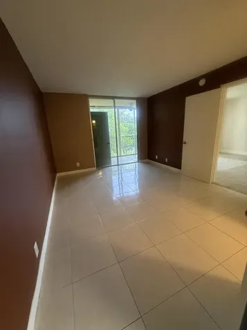 3161 NW 47th Terrace Lauderdale Lakes FL 33319