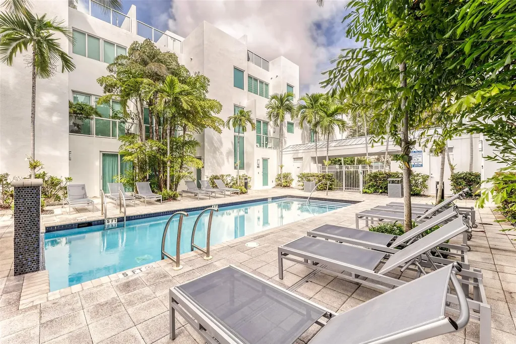727 NE 4th Avenue Fort Lauderdale FL 33304