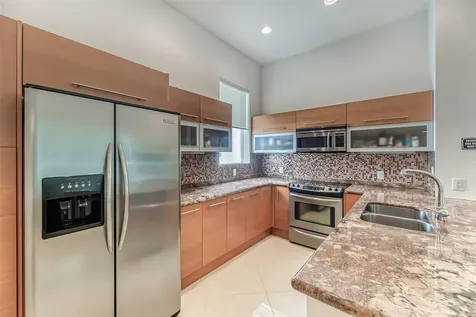727 NE 4th Avenue Fort Lauderdale FL 33304