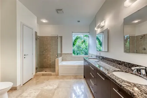 727 NE 4th Avenue Fort Lauderdale FL 33304