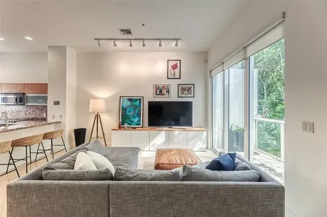 727 NE 4th Avenue Fort Lauderdale FL 33304